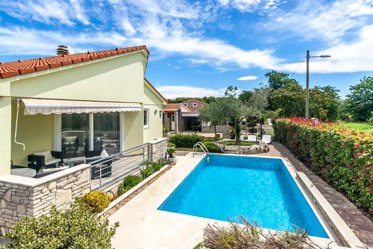 Villa Sole Istria, Holliday Villa Near Pula, Ferienhaus Ferienvilla Istrien Croatia